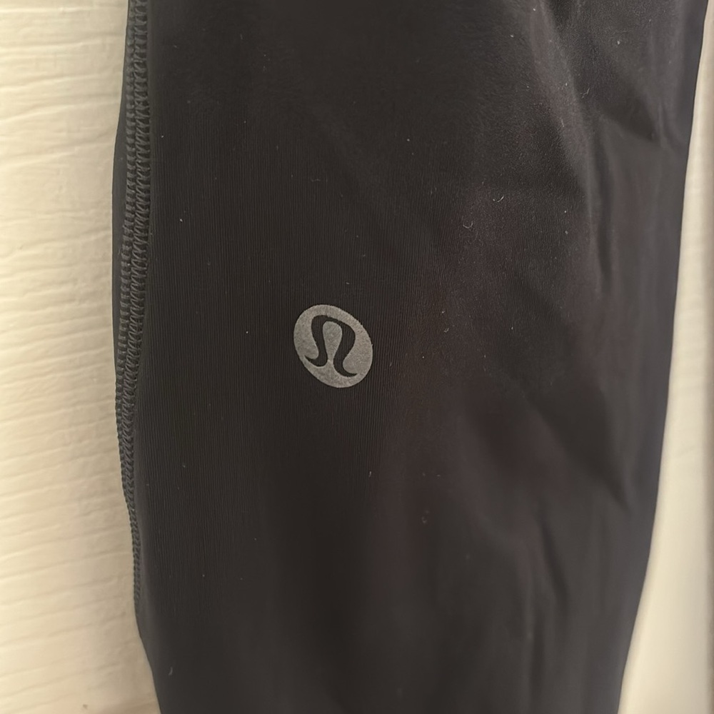 Lululemon Base Pace High-Rise Tight 25" in Black - Picture 5 of 7